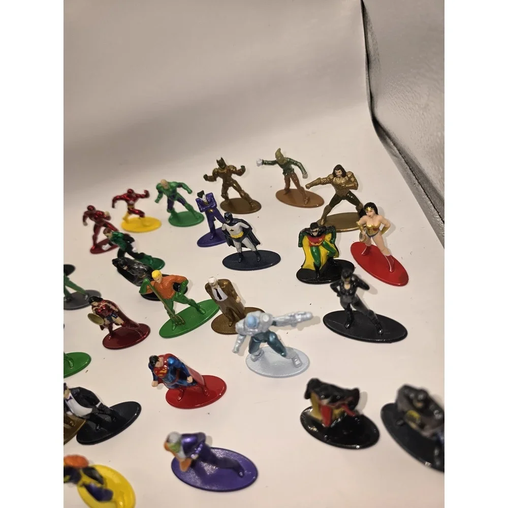 Jada DC Comics Nano Metalfigs Mini Figures Superheroes Die-Cast Metal Lot of 34